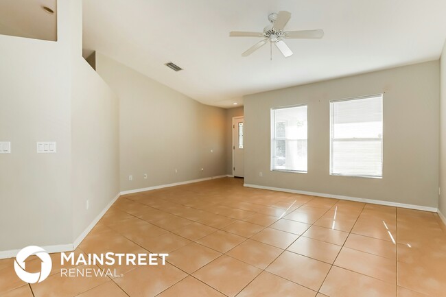 Photo - 5840 Regent Rd