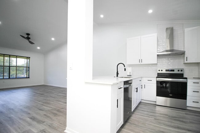 Photo - 13055 Albright Ct Unit 20