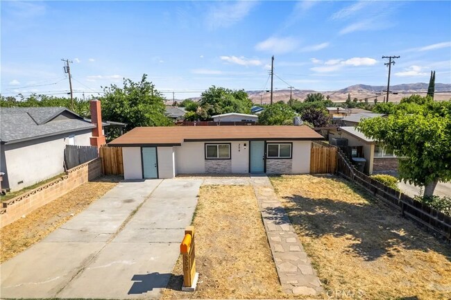 Photo - 304 E Santa Clara St