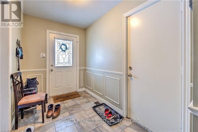 Photo - 1263 Aldersbrook Rd