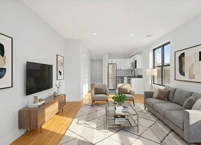 Photo - 115 E 81st St Unit 2C