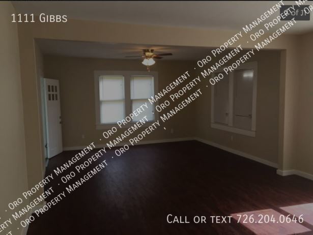 Photo - 1111 Gibbs-