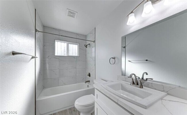 Photo - 3696 Barcelona St