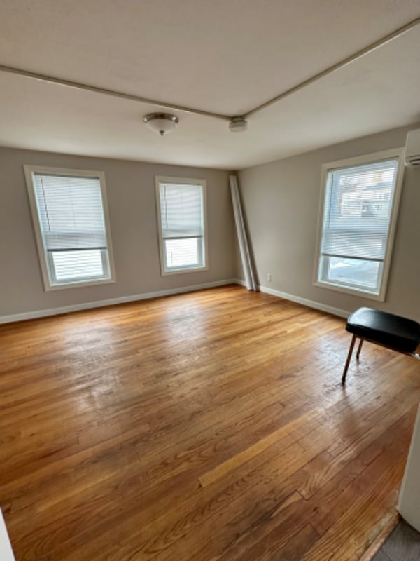 51 Central St Unit 2R