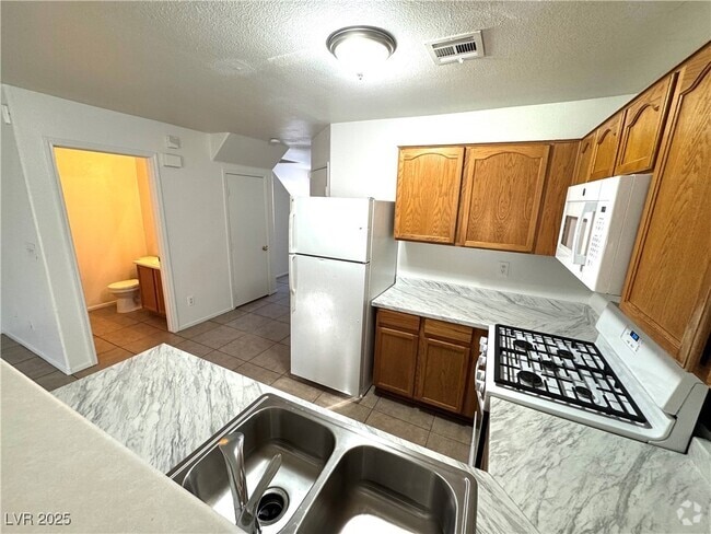 Building Photo - 1920 Hodgenville St Unit 106 Rental