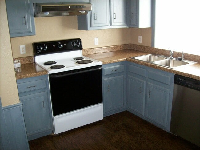 Photo - 410 S Greengate Dr