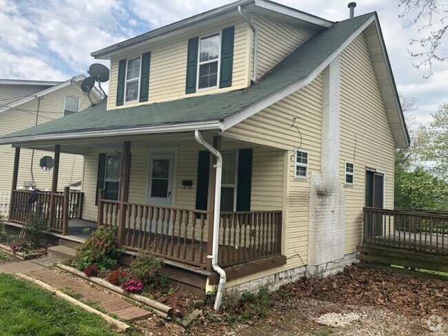 Building Photo - 1505 Rugby Rd Rental