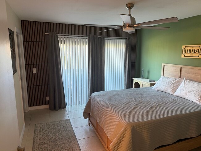 2641 Gately Dr W Unit Condo