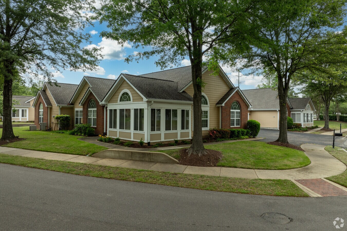 The Oaks at Schilling Farms - The Oaks at Schilling Farms