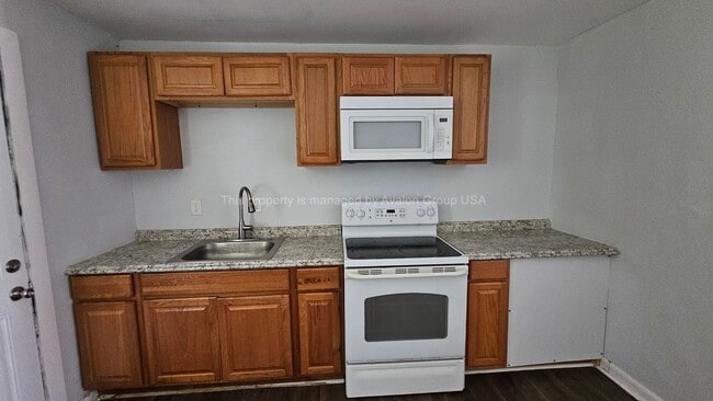 Photo - 610 W 18th St Unit 2