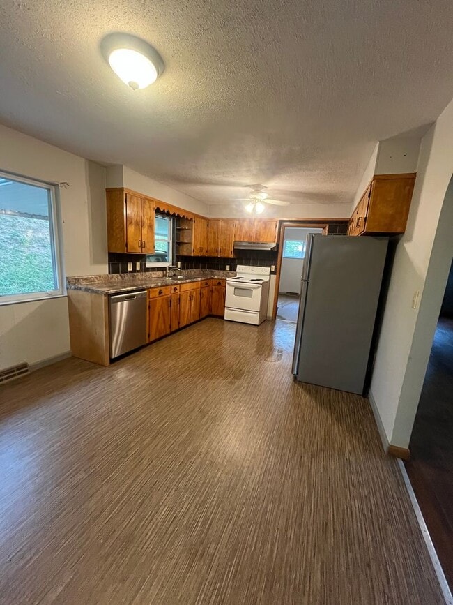 Photo - 507 Walnut St