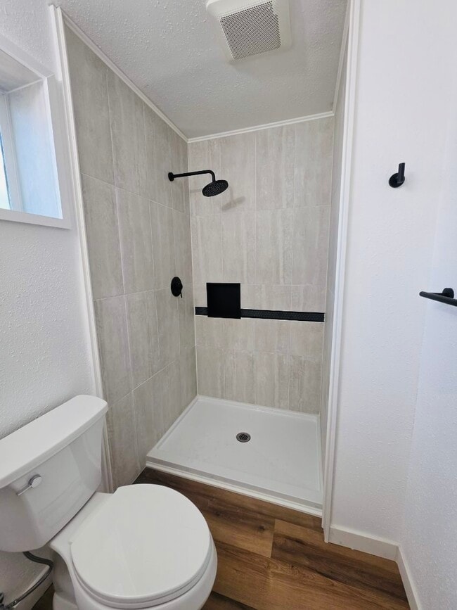 Photo - 6824 Le Mans Ave Unidad A