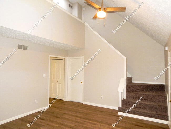 Photo - 2170 Wells Dr SE