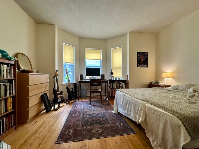 Photo - 2 Torpie St Unit 1