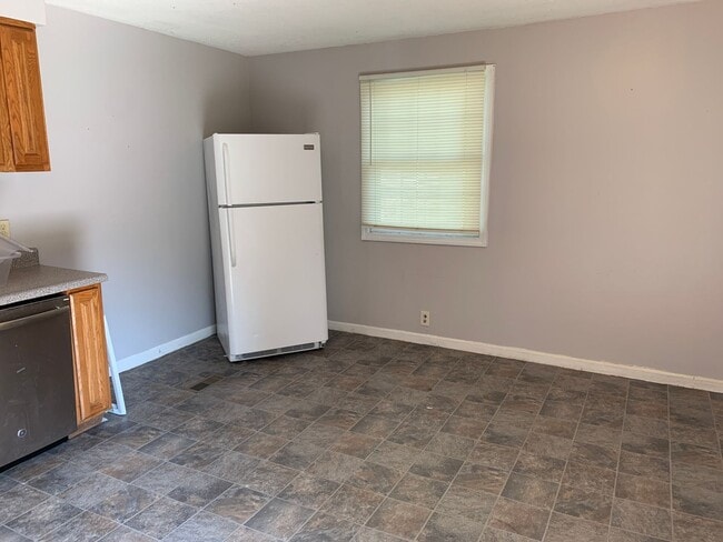 Building Photo - Newly Listed Rental in Williamsville!