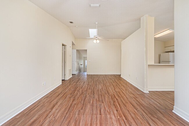 Photo - 2/2 Condo in Pelican Bay