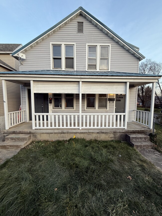 Building Photo - 436 Homer St
