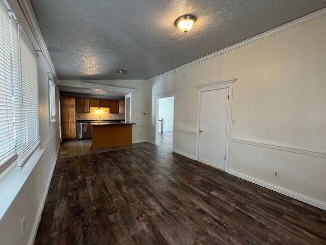 Photo - 5508 Meckes Ln