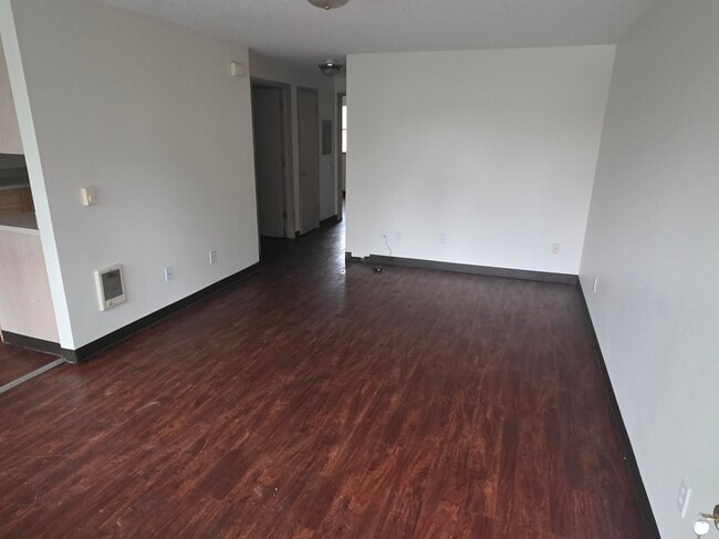 Photo - 753 Clay St E Unidad 1