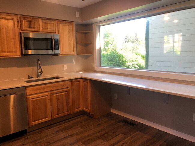 Photo - 1007 NW Bryant St