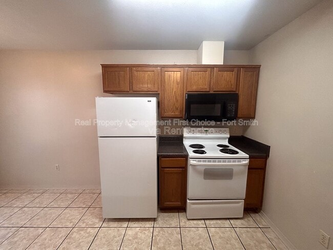 Photo - 1857 Brazil Ave