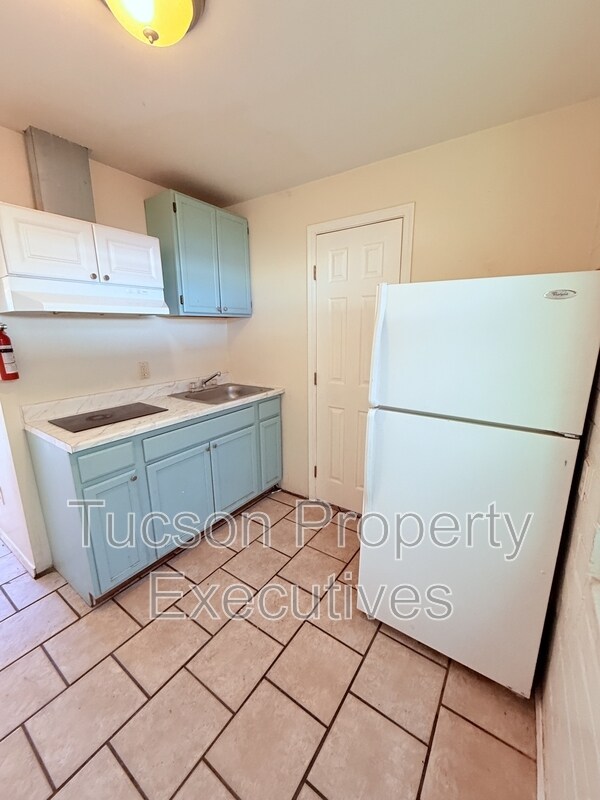 Photo - 232 W Flores St Unit 6