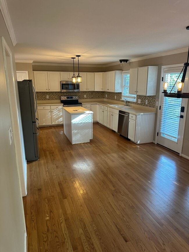 Photo - 3000 Sandy Bluff Pl
