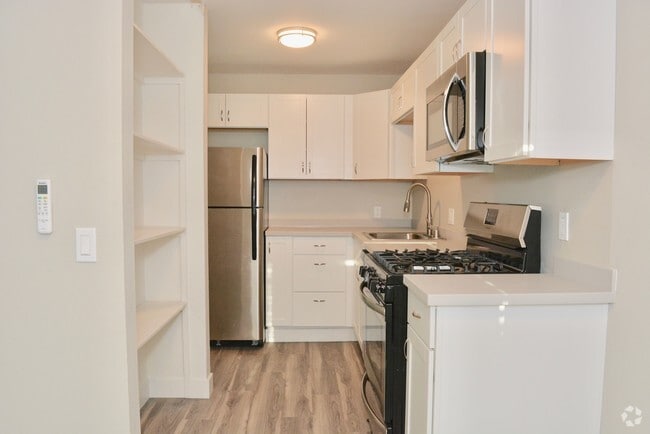 1BR, 1 BA - Traverse Rental