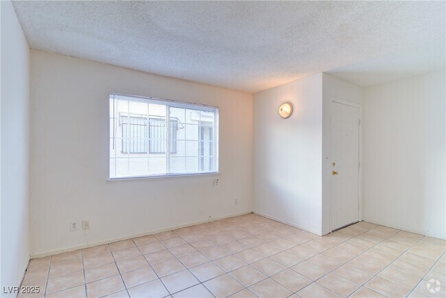 Building Photo - 6200 Camino De Rosa Dr Rental
