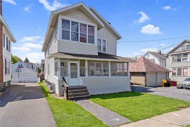 Photo - 967 Wadsworth St