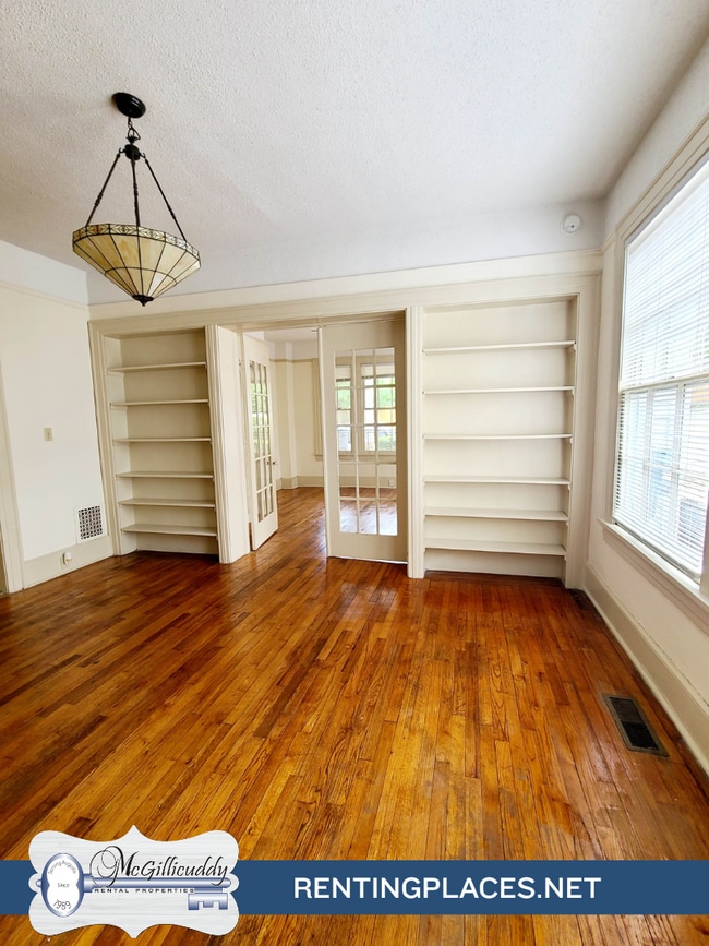 Photo - 2097 Heckle St Unit A