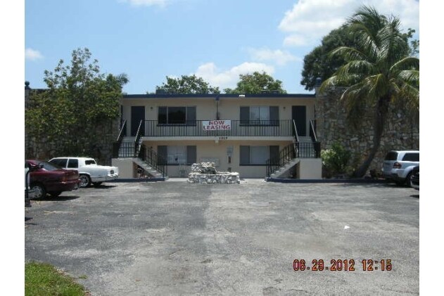 Photo - Lillie Steet Apartments