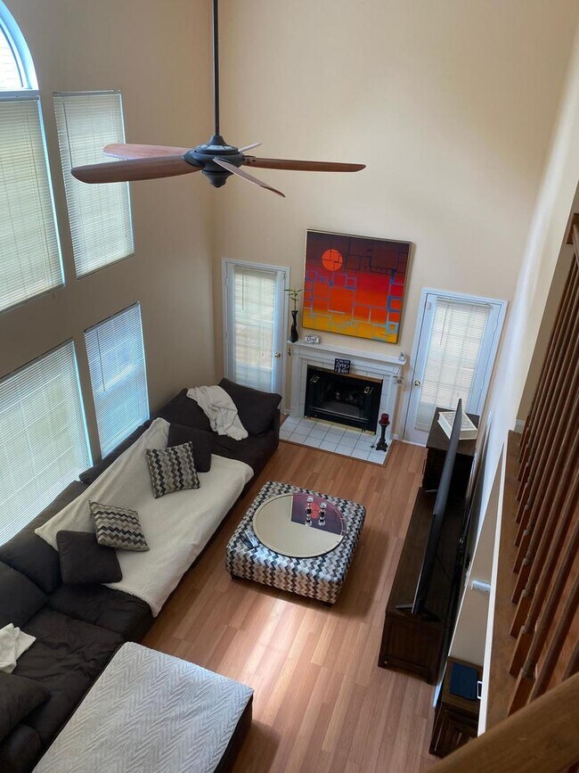 Photo - 950 Sweetflower Dr