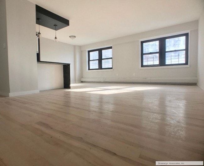 28S - Living Area