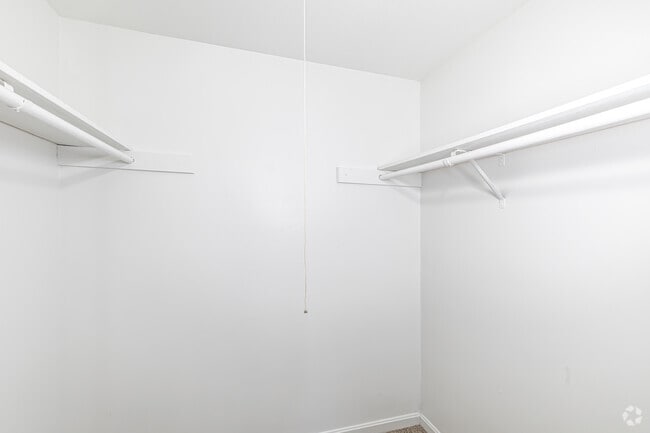 2BR, 1BA - The Boston - CLoset