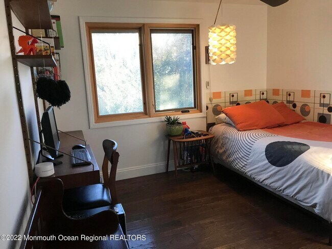 Photo - 1715 J St