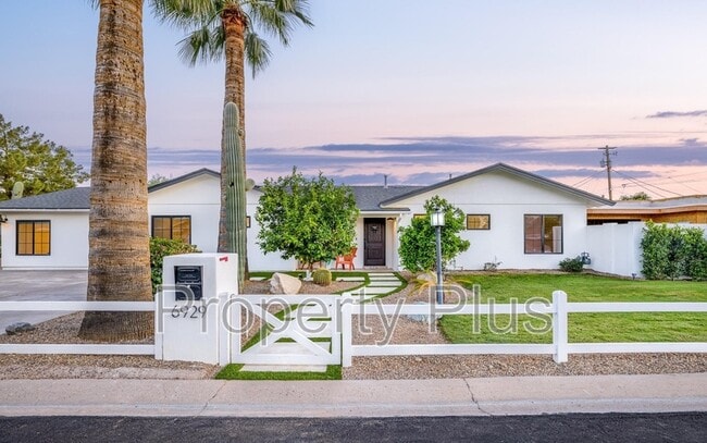 Building Photo - 6929 E Mariposa Dr