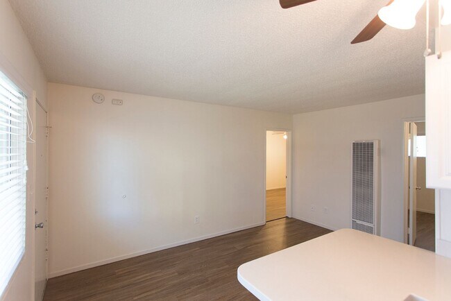 Photo - Shelter Island/Point Loma - Beautiful 1 Be... Unit 02