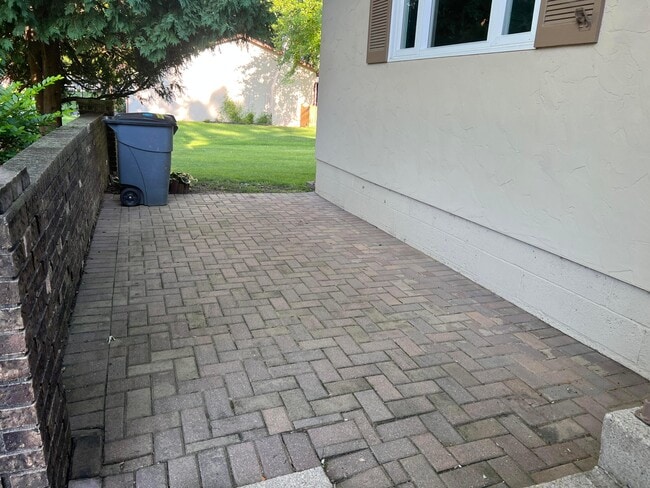 Photo - 316 Finstock Way