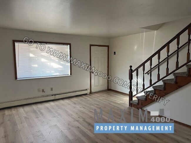 Photo - 911 WILLIAM Ct