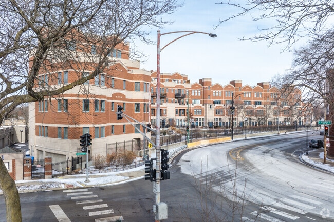 Primary - Lakeview Pointe Apartments