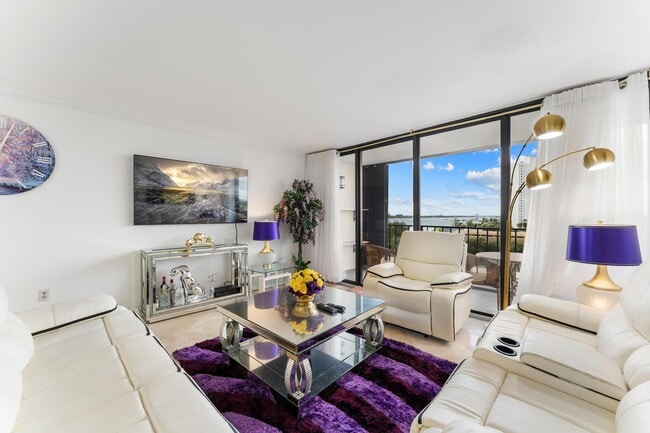 Photo - 5600 N Flagler Dr Unit 605