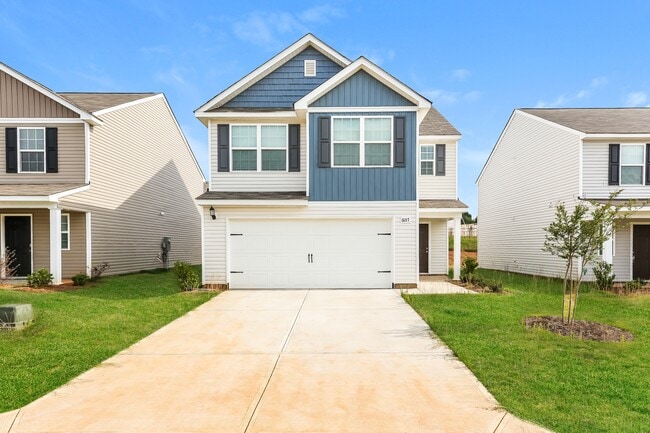 Building Photo - 2207 Southlea Dr