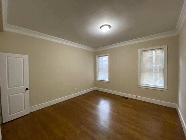 Building Photo - 27 Lamartine St Unit #2