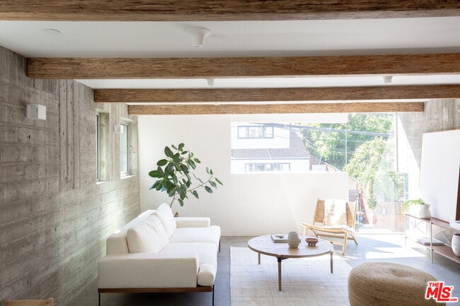 Photo - 8870 Wonderland Ave