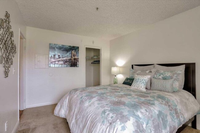Sterling Sahara Apartments