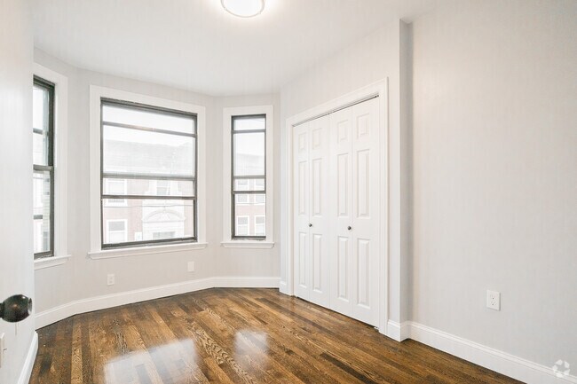 Building Photo - 344 Saratoga St Rental