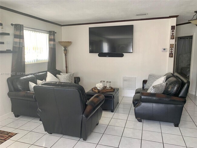 Photo - 6180 SW 42nd Ct