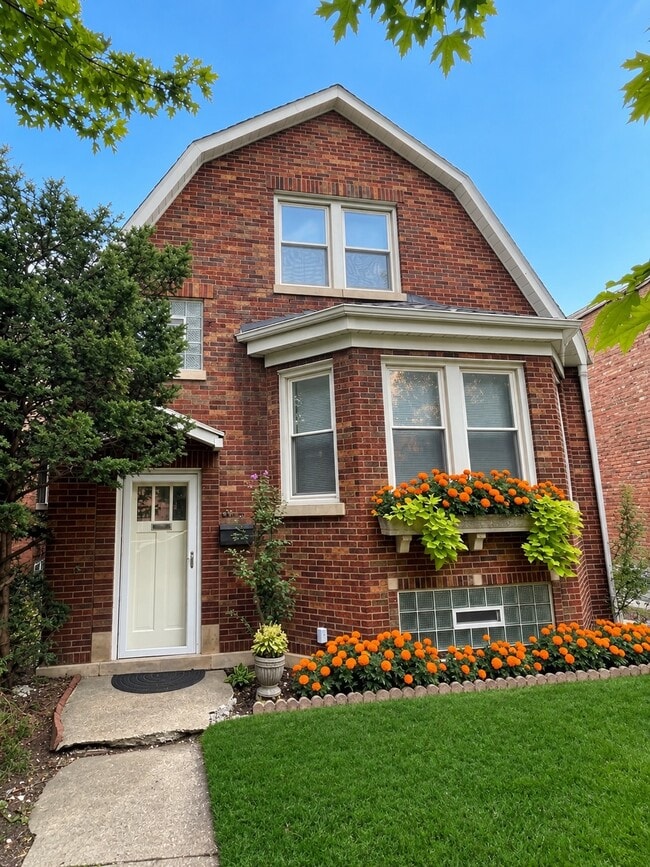 5219 N Rutherford Ave Unidad 1