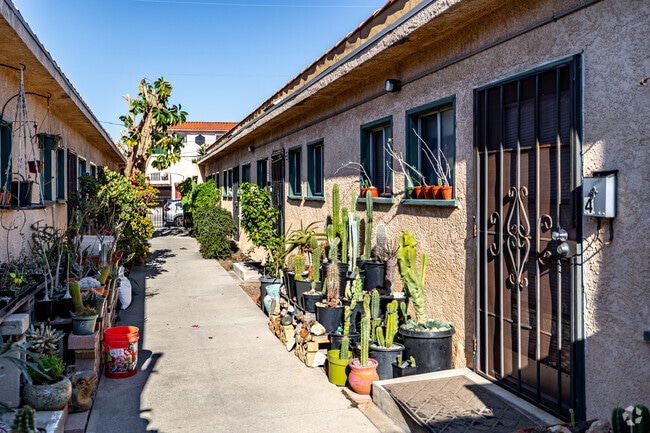 Photo - 4016 S. Pacific Ave.